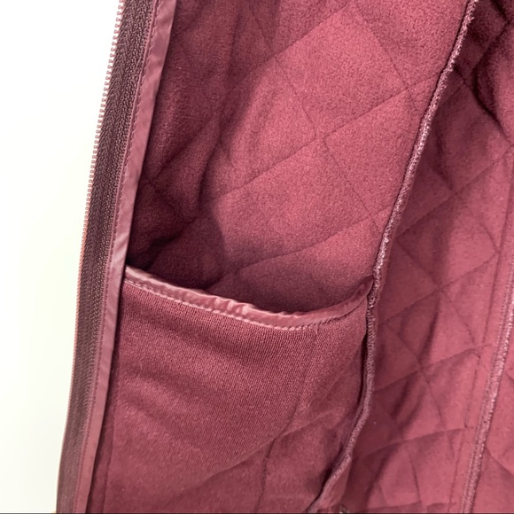 Van Heusen Raisin Plum Purple Lightweight Quilted Vest Understated Puffer Nwt XS - Picture 9 of 14